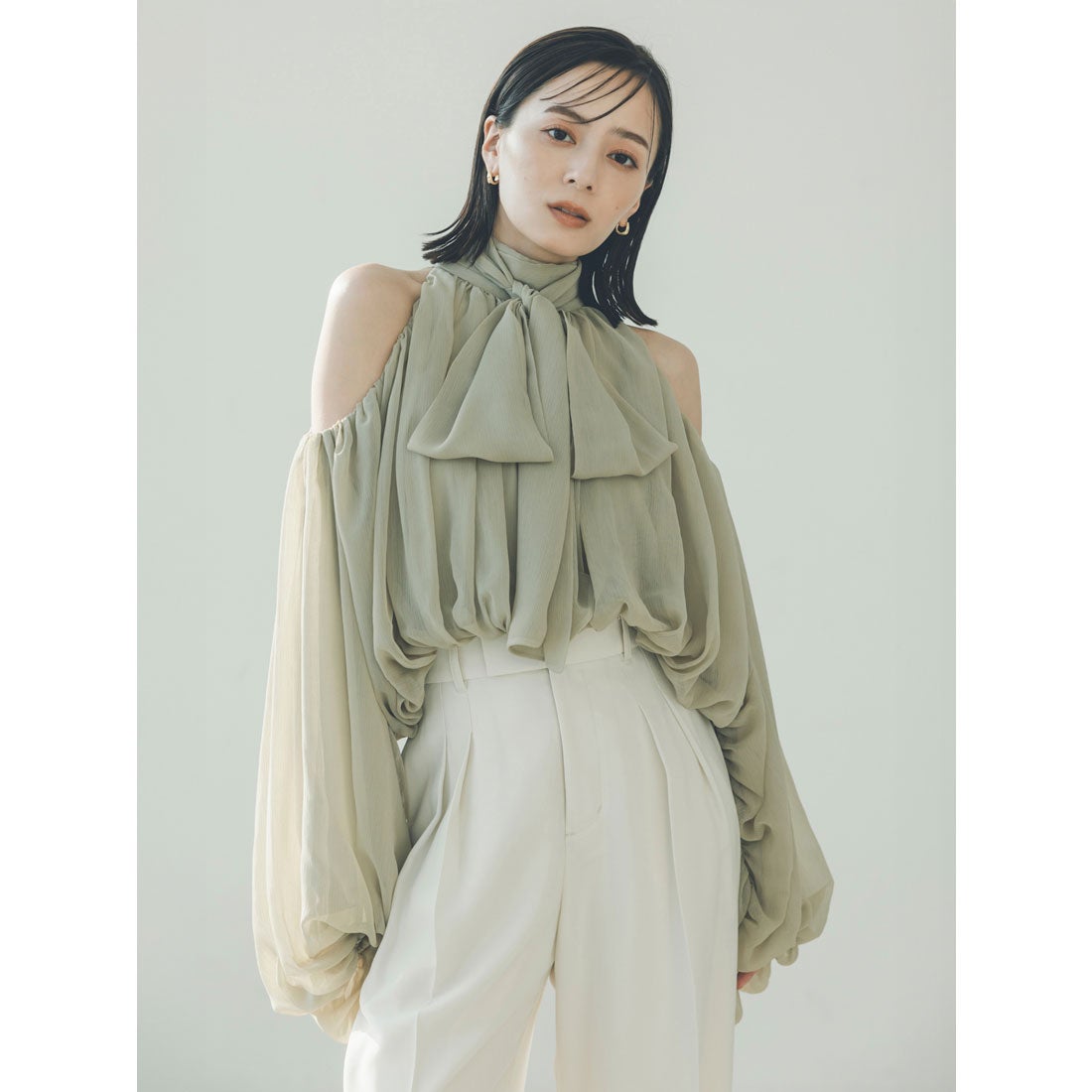 アニュアンス anuans シフォンボリュームブラウス （SAGE GREEN