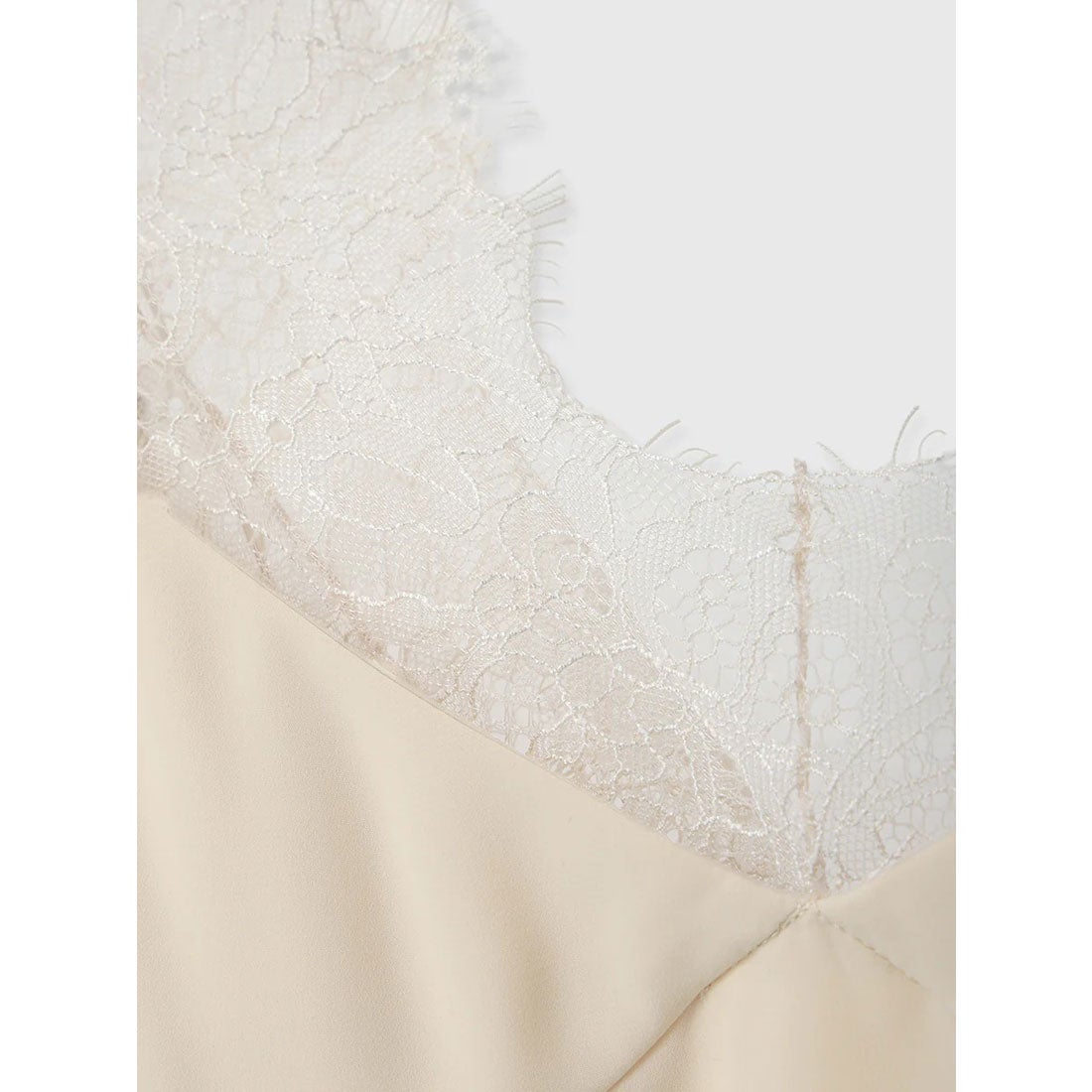 アニュアンス anuans レーストリムカップインキャミソール （IVORY