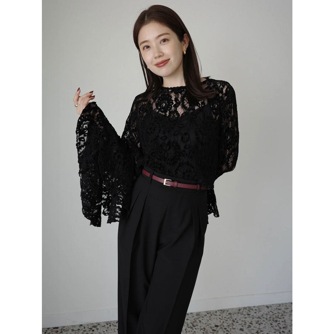 アニュアンス anuans ベロアレースボリュームスリーブブラウス （BLACK