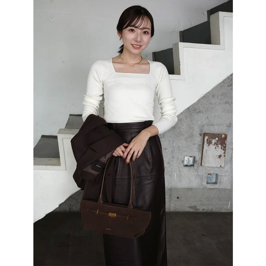 アニュアンス anuans シルクカシミアブレンドデコルテリブニット