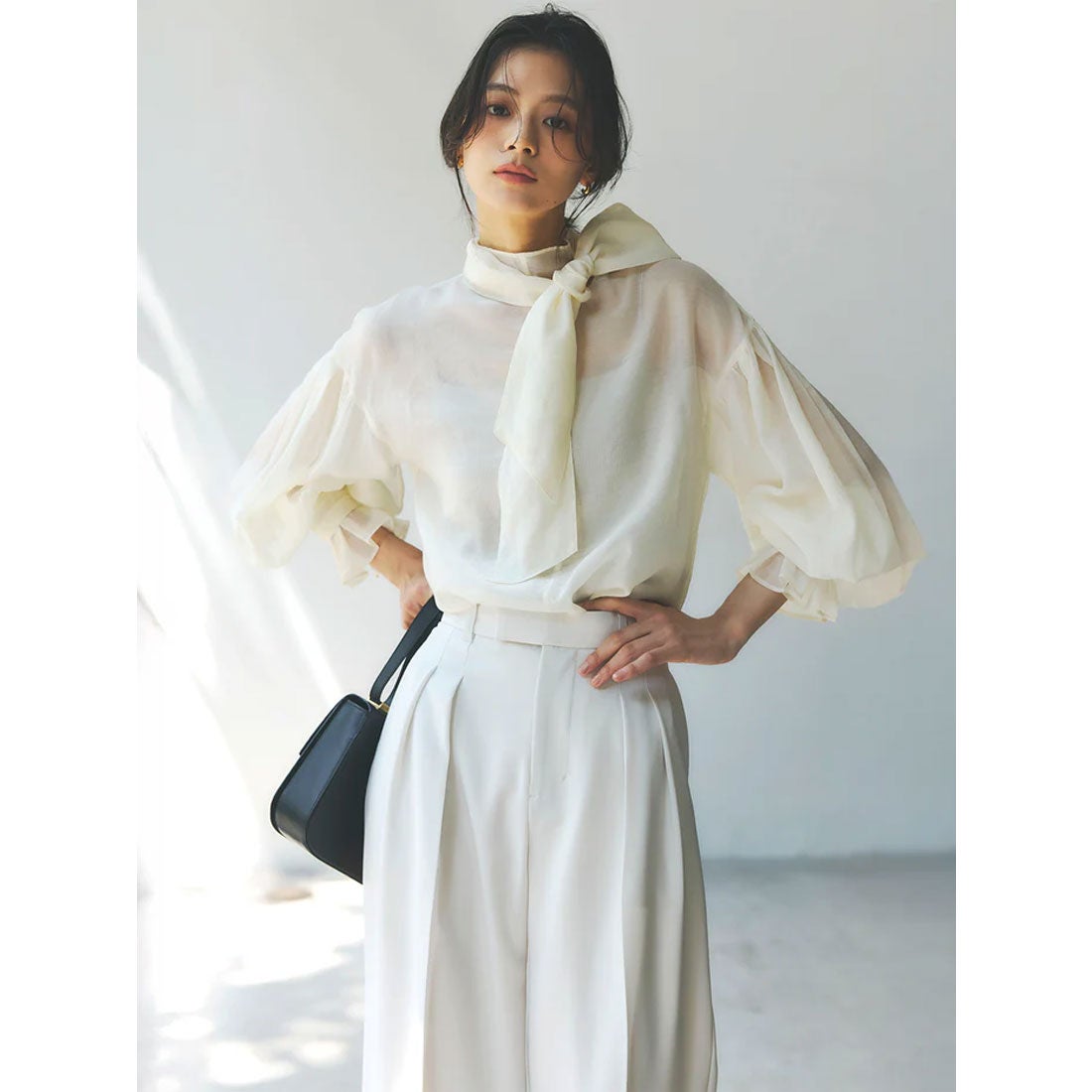 アニュアンス anuans ハイネックシアーボウタイブラウス （IVORY） -靴