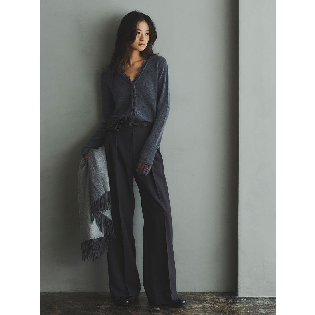 アニュアンス anuans アイラッシュレーストリミングニット （GREY