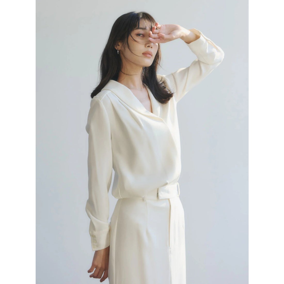 アニュアンス anuans ダブルサテンショールカラーブラウス （ECRU