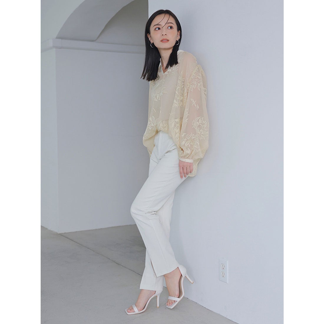 アニュアンス anuans スキッパーネックオパールブラウス （NAVY