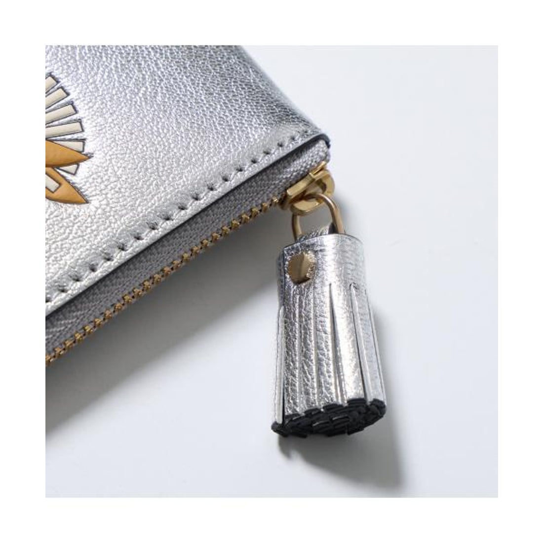 アニヤハインドマーチ Anya Hindmarch ANYA HINDMARCH ポーチ Zip