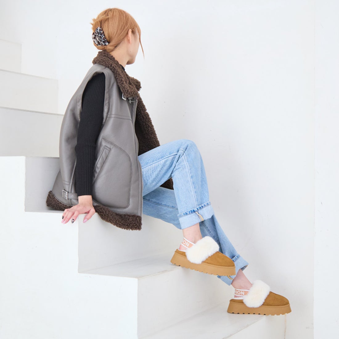 アタガール attagirl 厚底ムートンサンダル （キャメルスエード