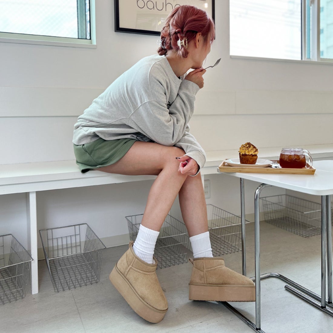 アタガール attagirl 厚底ムートンブーツ （ベージュスエード） -靴