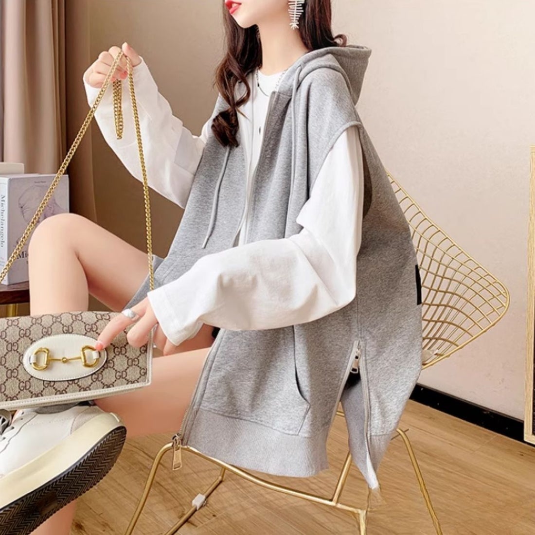 ベルシー Belle Cie ベスト パーカー ノースリーブ ロゴ 羽織り ジップ