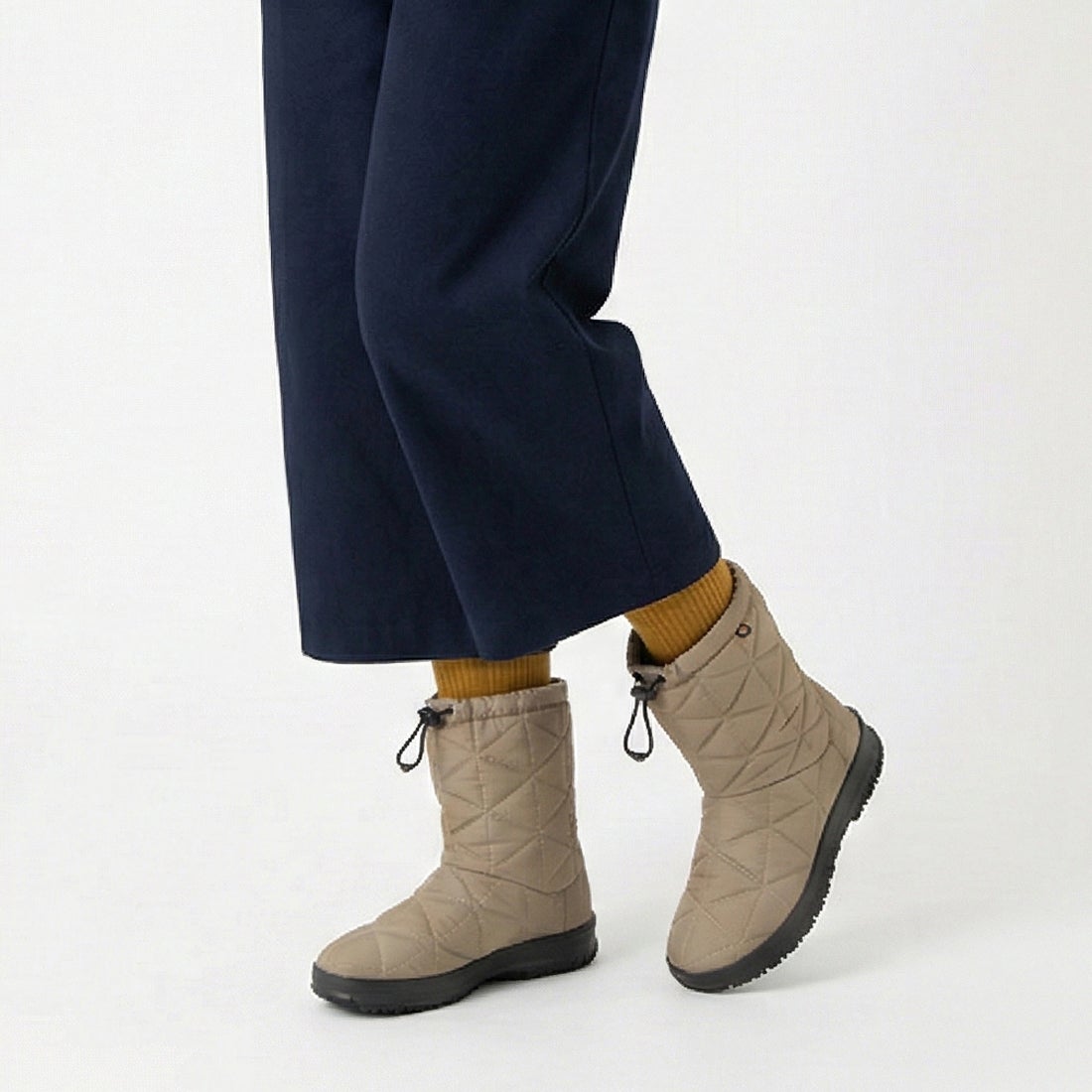 ボグス BOGS ボグス BOGS スノーデイ ミッド スノーブーツ （ダーク