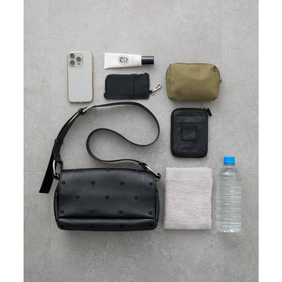 ビアズリー BEARDSLEY ドットボディバッグ （black） -靴