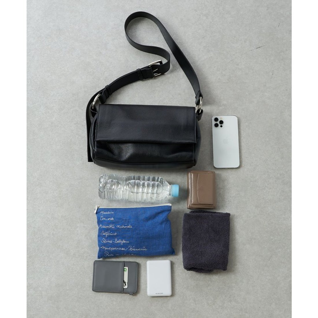 ビアズリー BEARDSLEY レザーボディバッグ （black） -ファッション