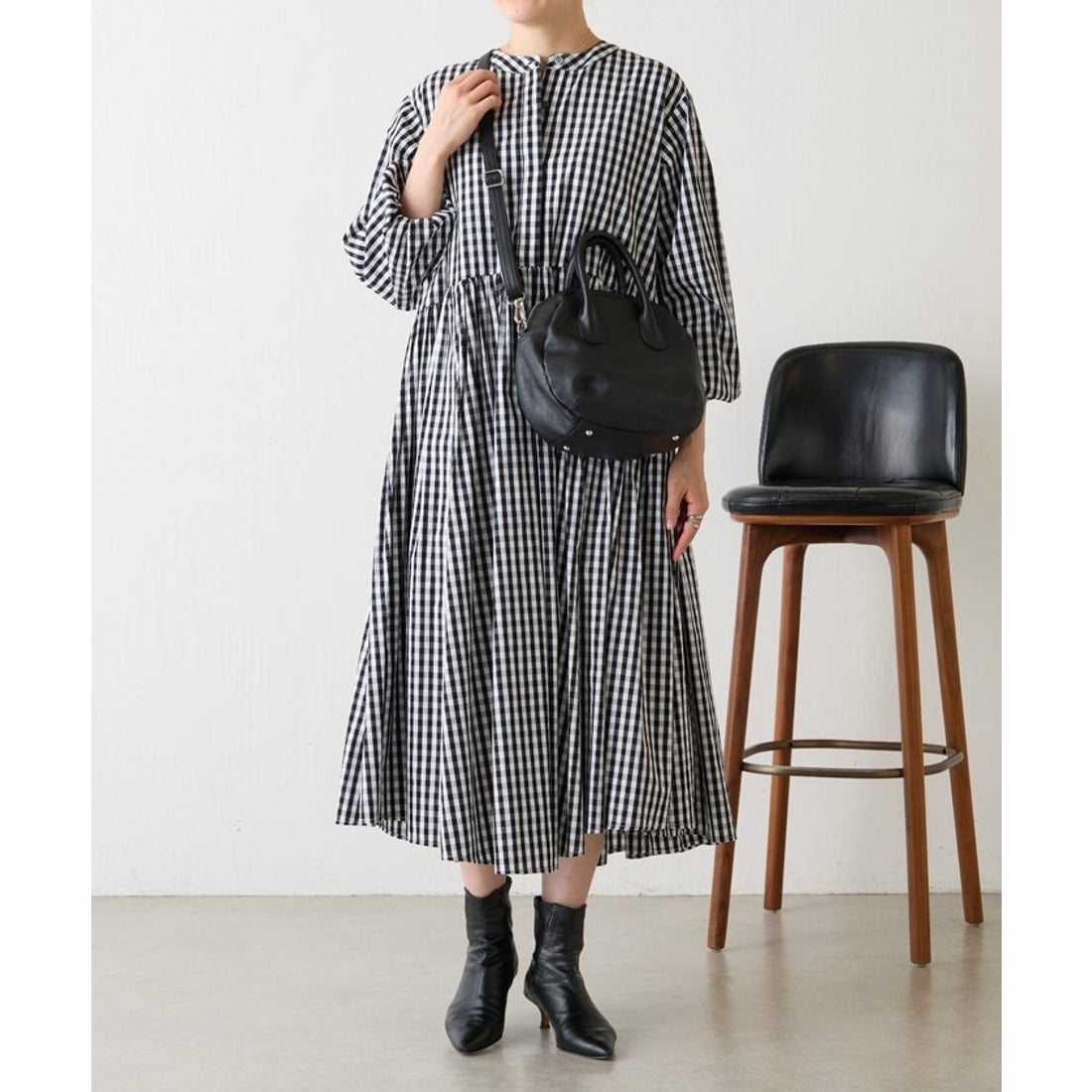 ビアズリー BEARDSLEY ラウンドミニボストン （black） -ファッション