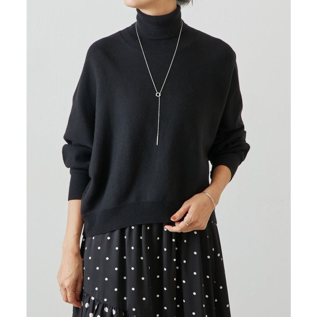 ビアズリー BEARDSLEY 《9/20(土)12時予約開始》ハイネックドルマン