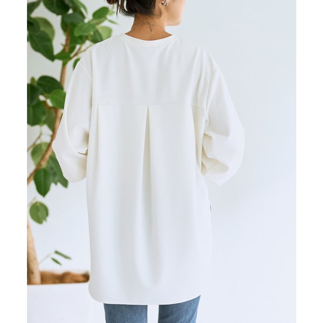 ビアズリー BEARDSLEY 《9/22(月) 18時－ホワイト予約開始》Tブラウス