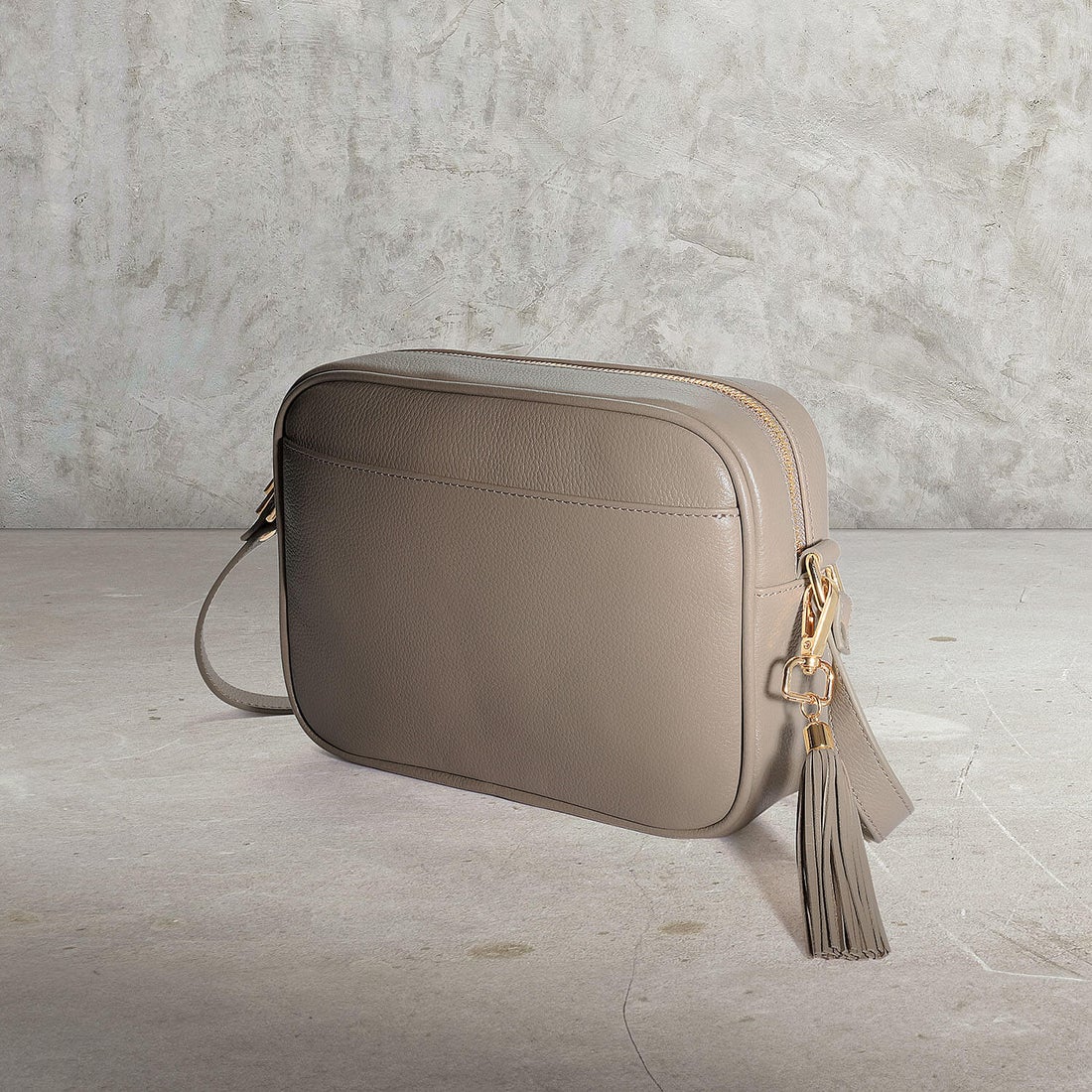 本革 ミニショルダーバッグ / Ines - イネス -（グレージュ） -BLUE