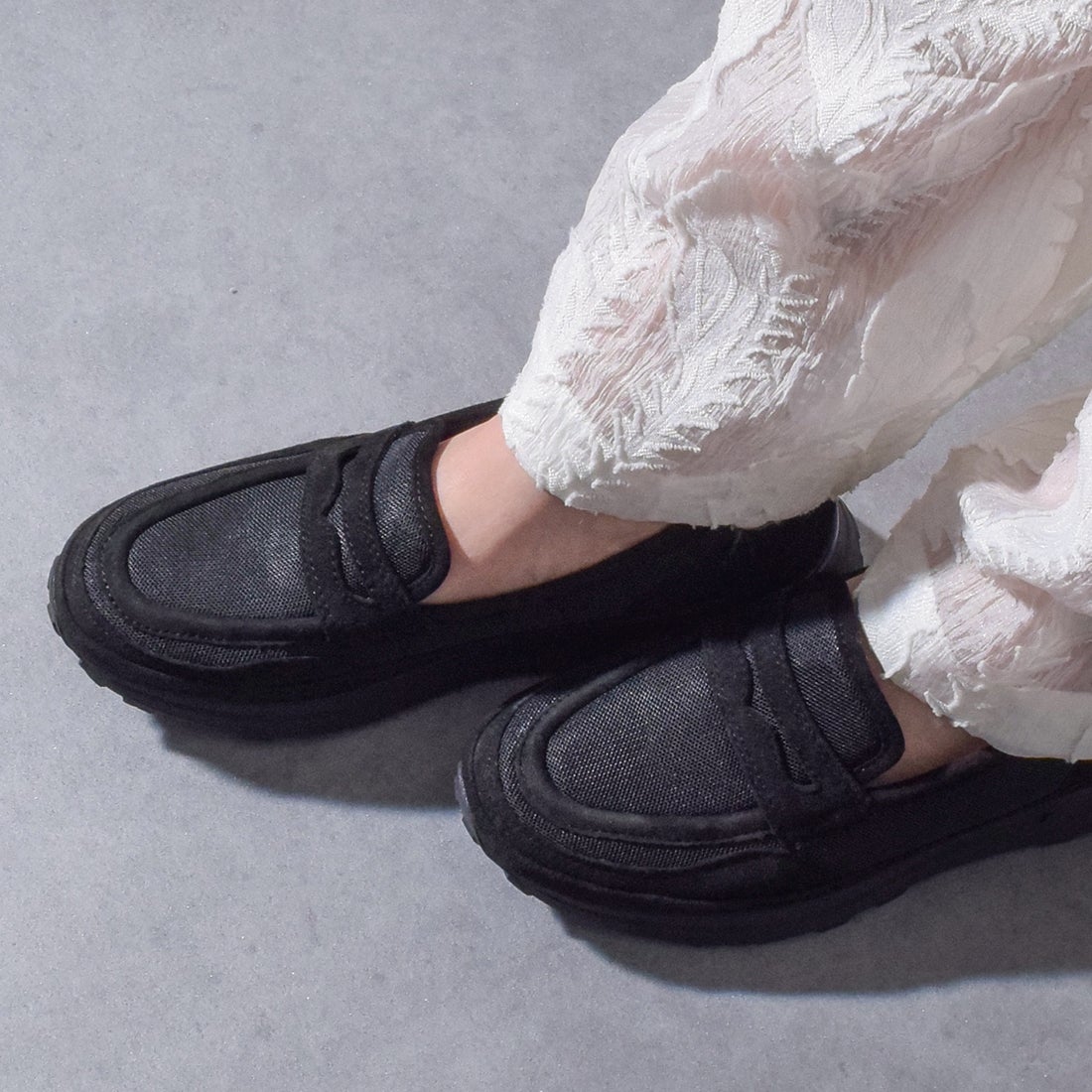 ブソラ bussola 撥水ローファースニーカー （ブラック雑材） -waja