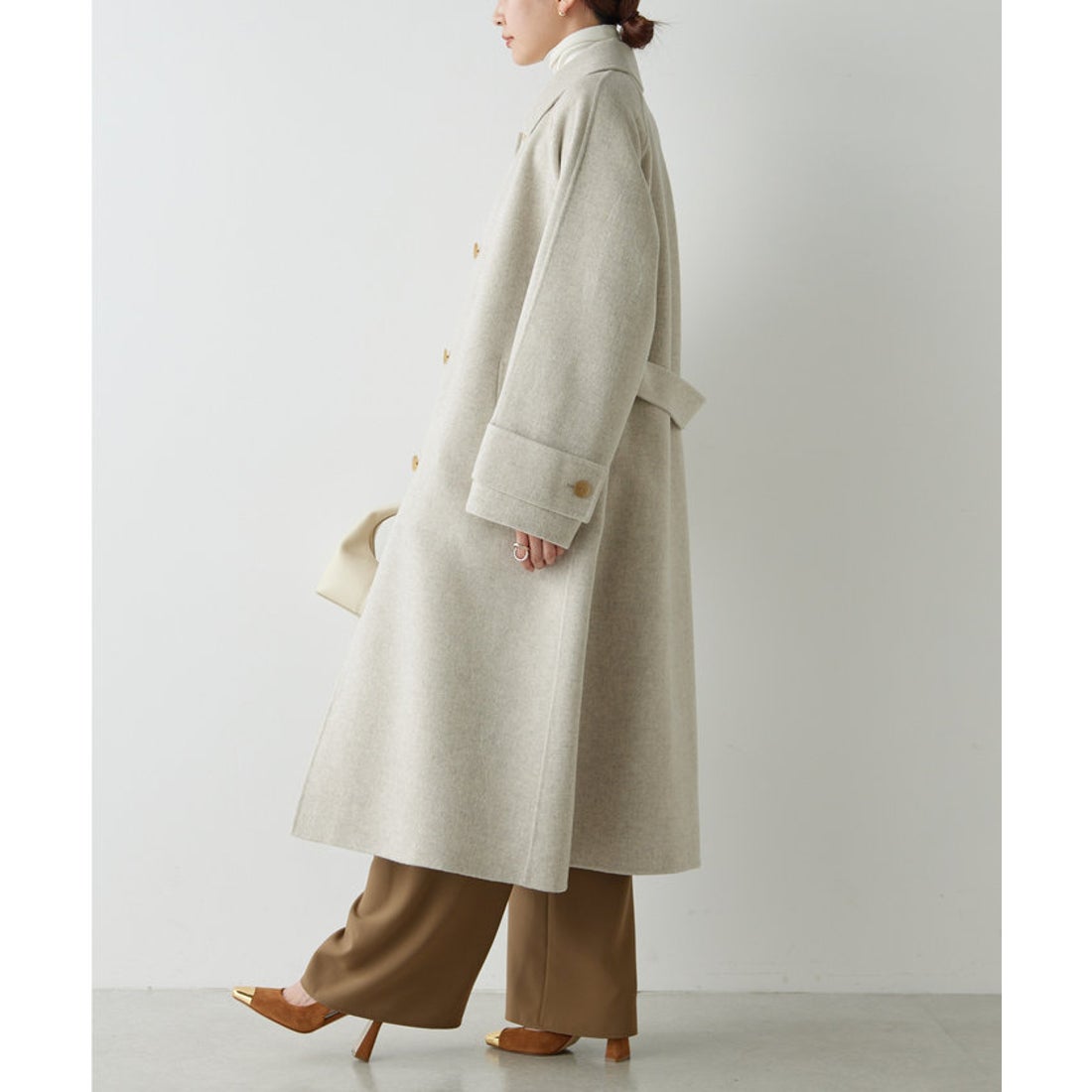 美品 上質・白ウールロングコート ガリャルダガランテ取扱 毛92% ガリャル