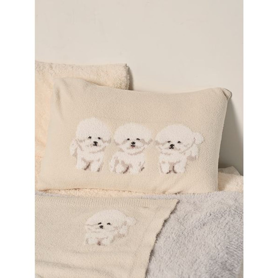 ジェラートピケ モチーフジャガードマルチカバー オフホワイトビション