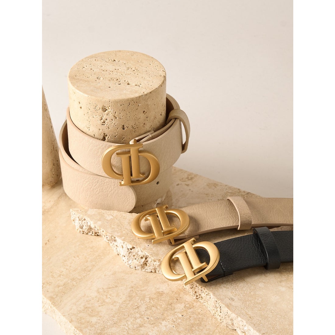 ダーリッチ Darich Dモチーフレザーベルト （アイボリー