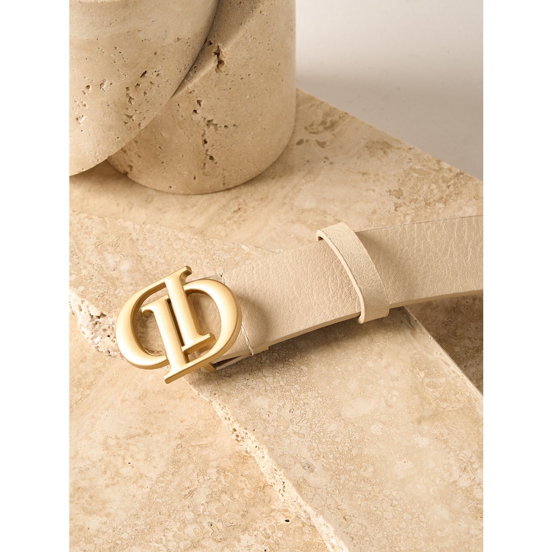 ダーリッチ Darich Dモチーフレザーベルト （アイボリー