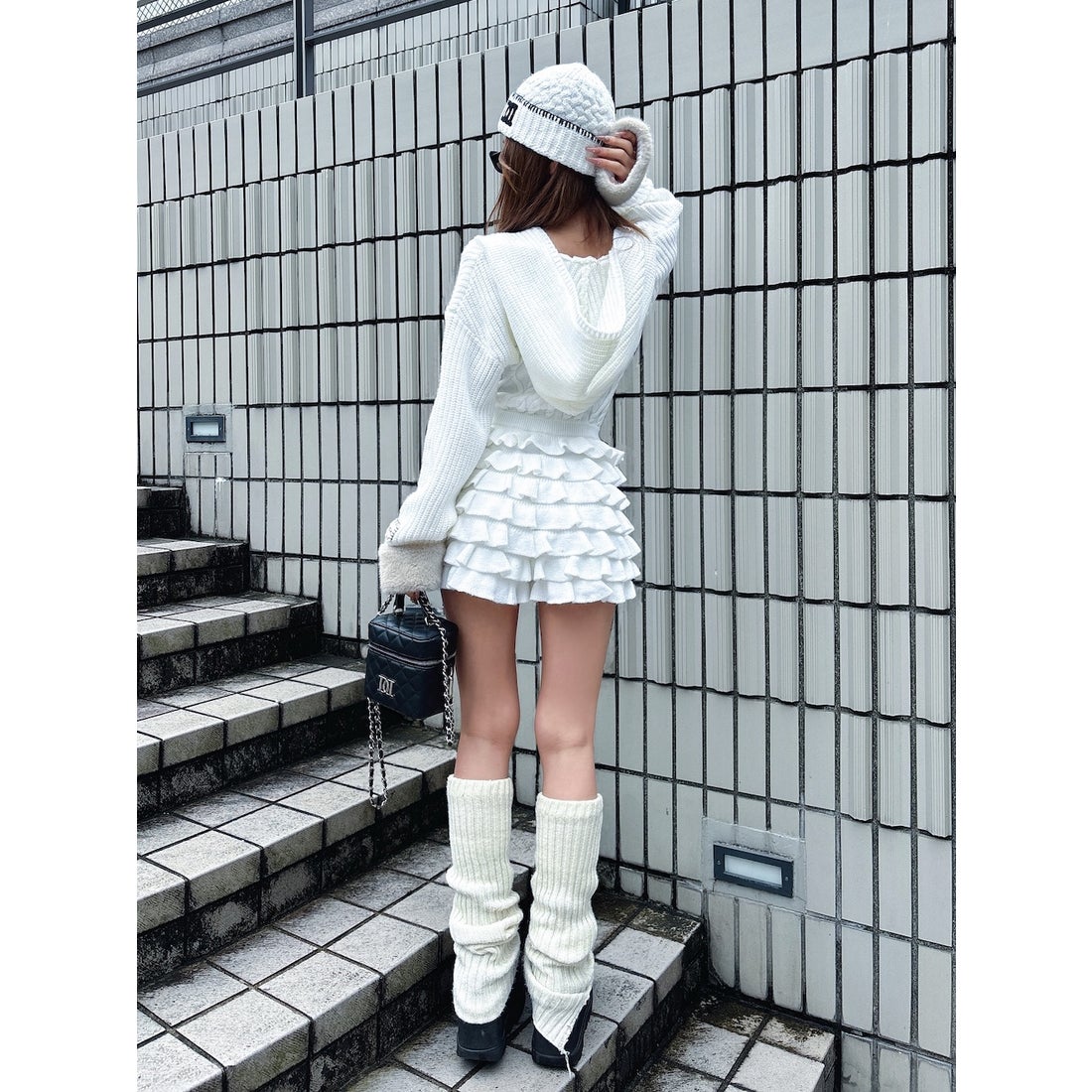 ダーリッチ Darich フリルニットコンビネゾン （ホワイト） -靴