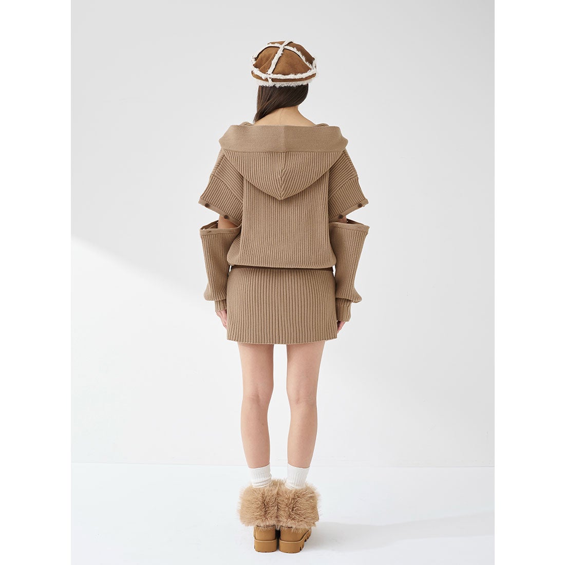 ダーリッチ Darich ローウエストデザインニットワンピース （モカ