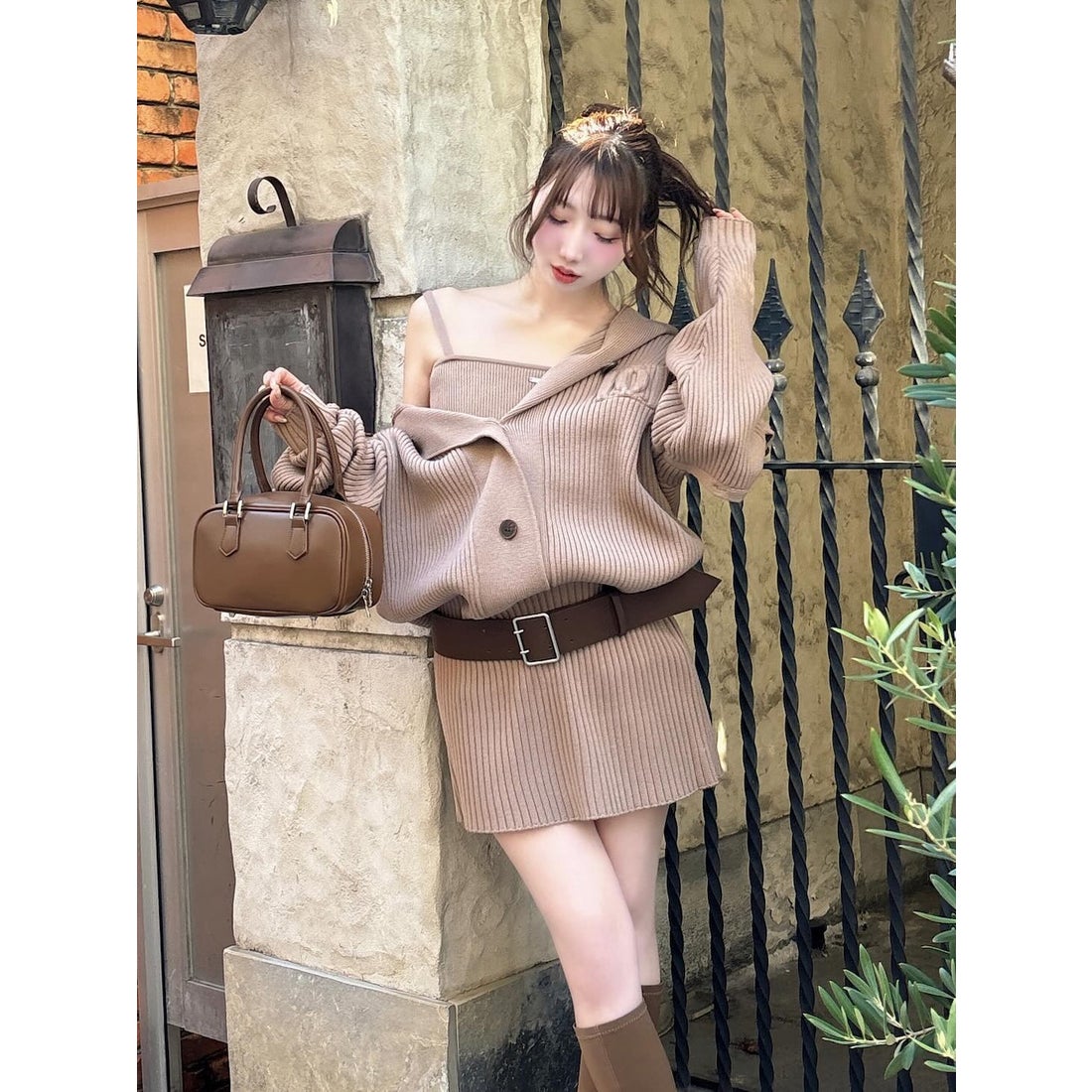 ダーリッチ Darich ローウエストデザインニットワンピース （モカ