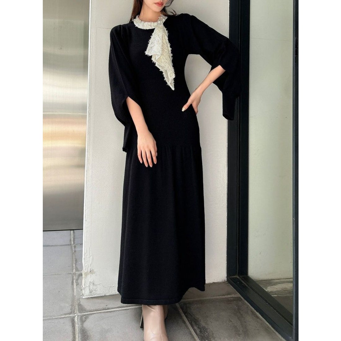 dazzlin ボタンスカーフフレアニットワンピース（ブラック） -靴