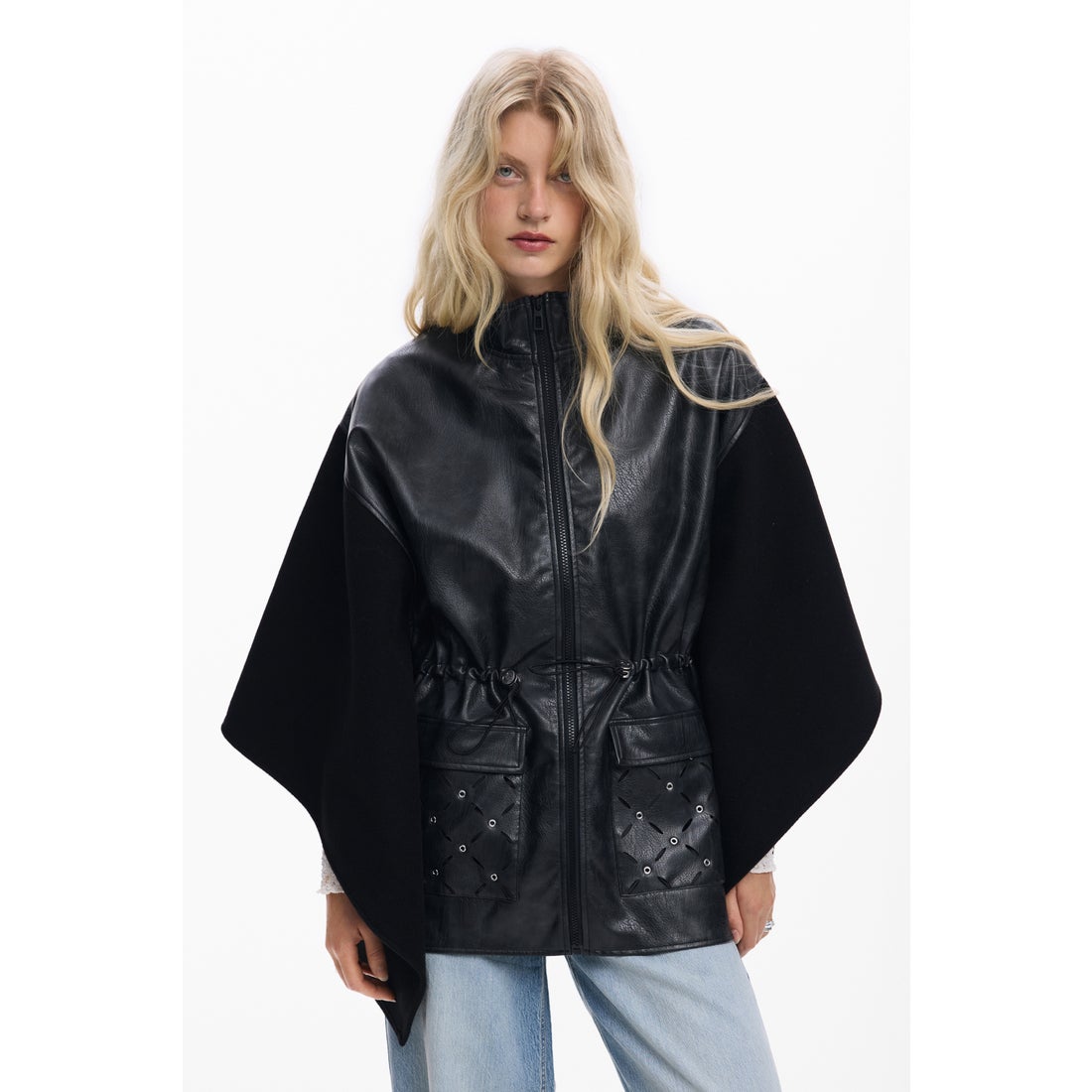 デシグアル Desigual フェイクレザー・ポンチョ （グレー/ブラック