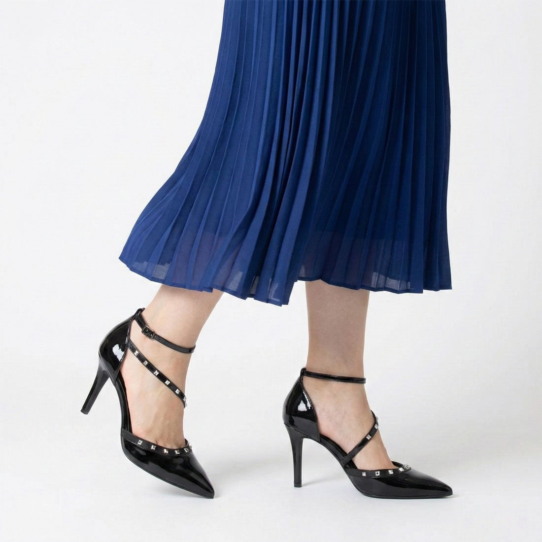 ダイアナ DIANA ストラップパンプス （黒エナメル） -アウトレット通販