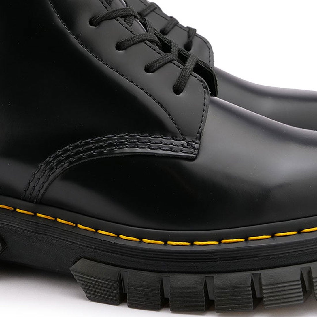 ドクターマーチン Dr.Martens Rikard 8i Black Polished Smooth
