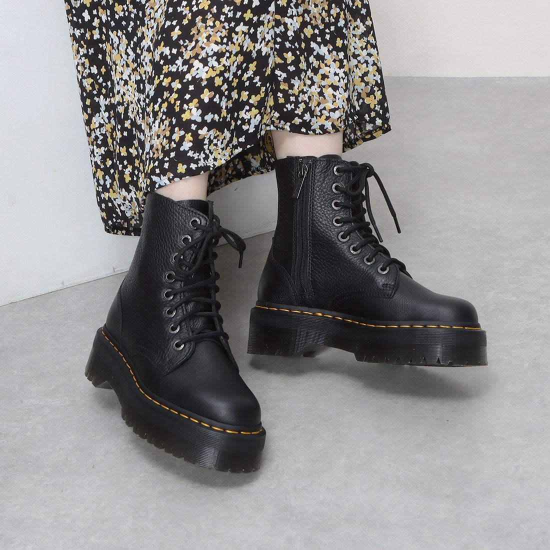 ドクターマーチン Dr.Martens レディース 8ホールブーツ JADON PISA
