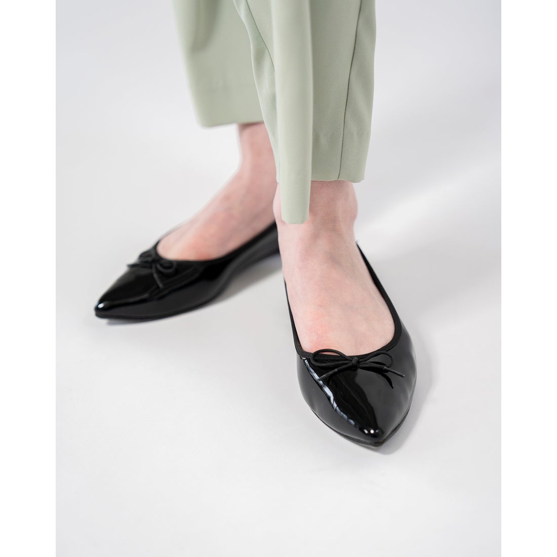 レイン対応】フラットバレエシューズ （ブラック エナメル） -Emma