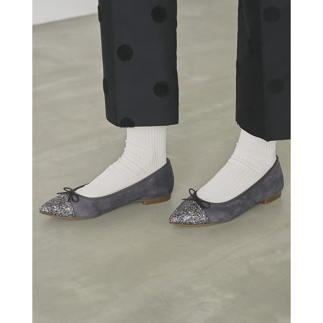 フラットバレエシューズ （グレー スエード） -Emma Francis / エマ