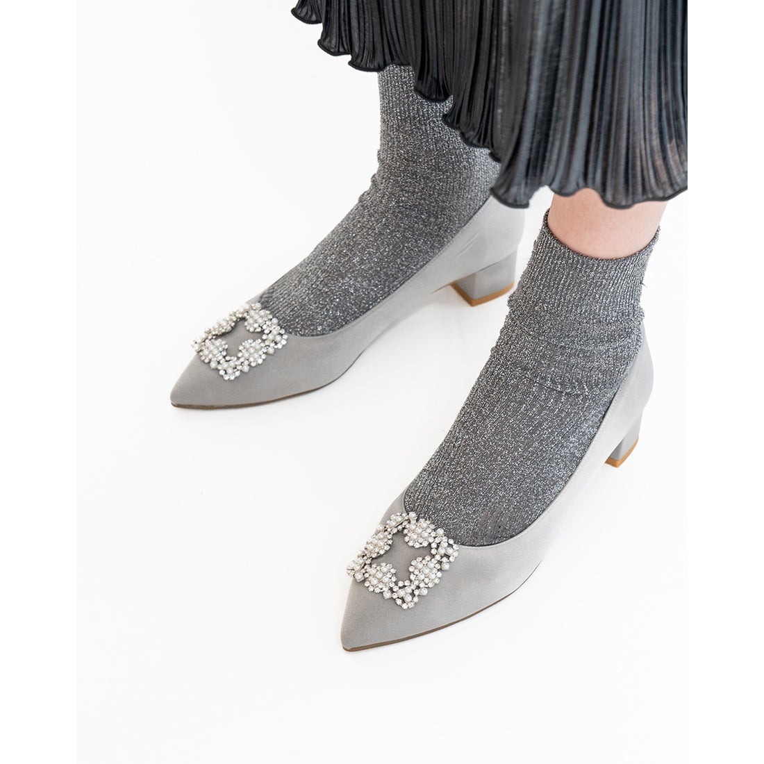 3cmヒール ビジューパンプス （グレー サテン） -Emma Francis / エマ
