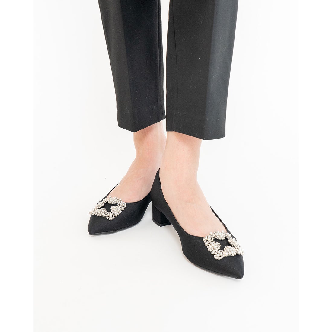 3cmヒール ビジューパンプス （ブラック サテン） -Emma Francis