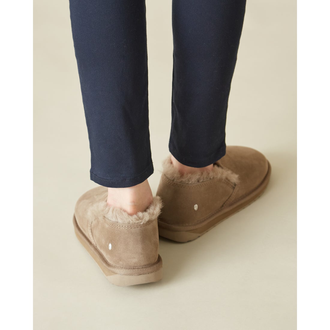 エミュ オーストラリア EMU Australia Stinger Reef ムートン