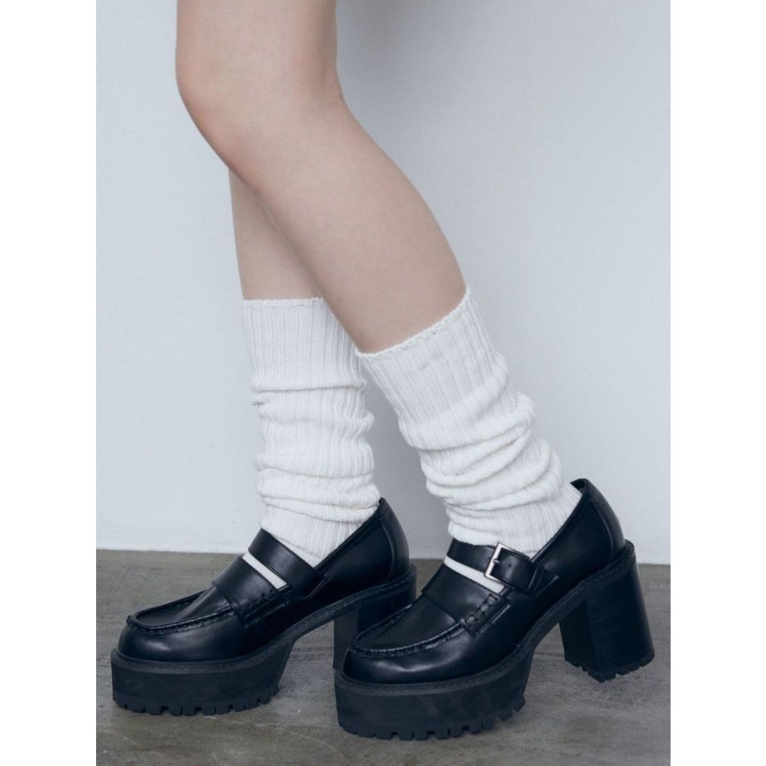 エモダ EMODA ベルトプラットフォームローファー （ブラック） -靴