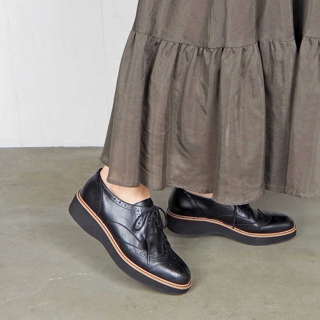 エンチャンテッド enchanted 本革ウイングチップレースアップシューズ