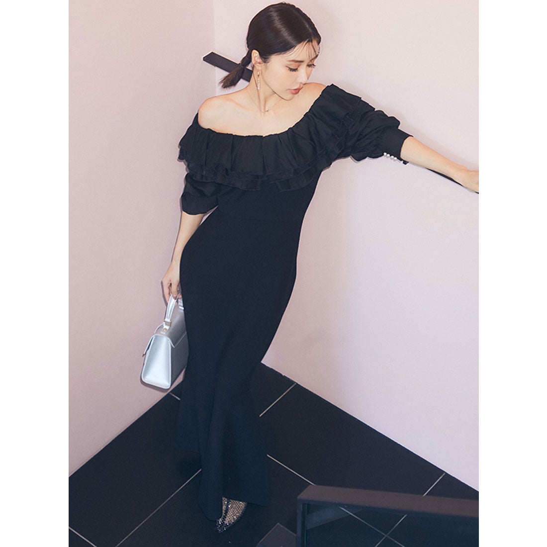 エイミーイストワール EIMY ISTOIRE オフショルフリルニットワンピース