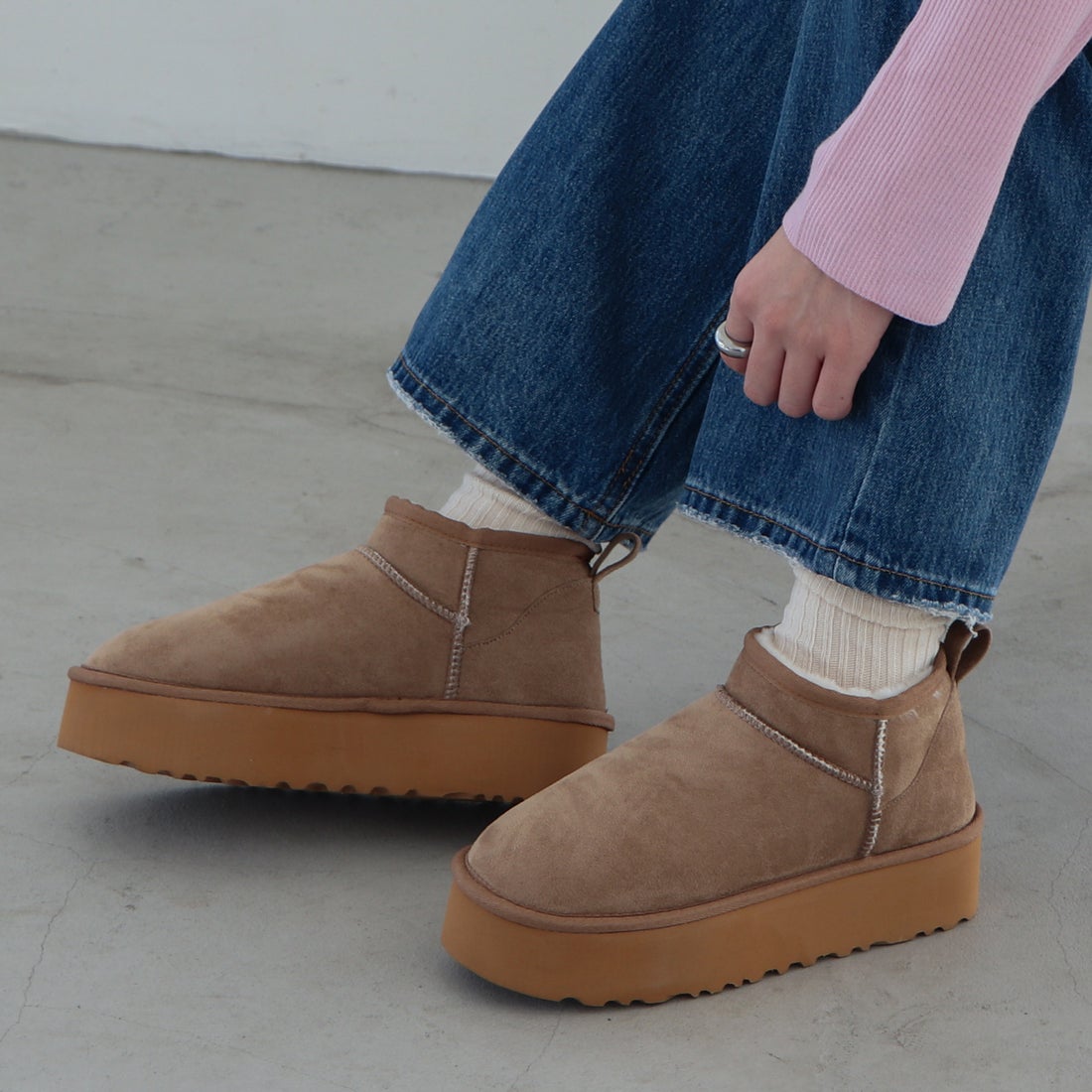 EVOL/イーボル】 ショート厚底ムートンブーツ IX5583 （キャメル