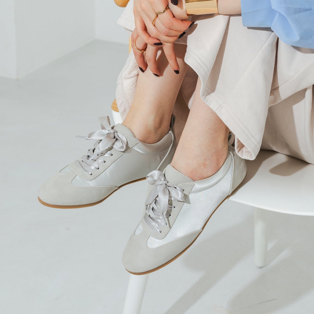 EVOL/イーボル】【軽量・柔らかい】レースアップスニーカー IY5717