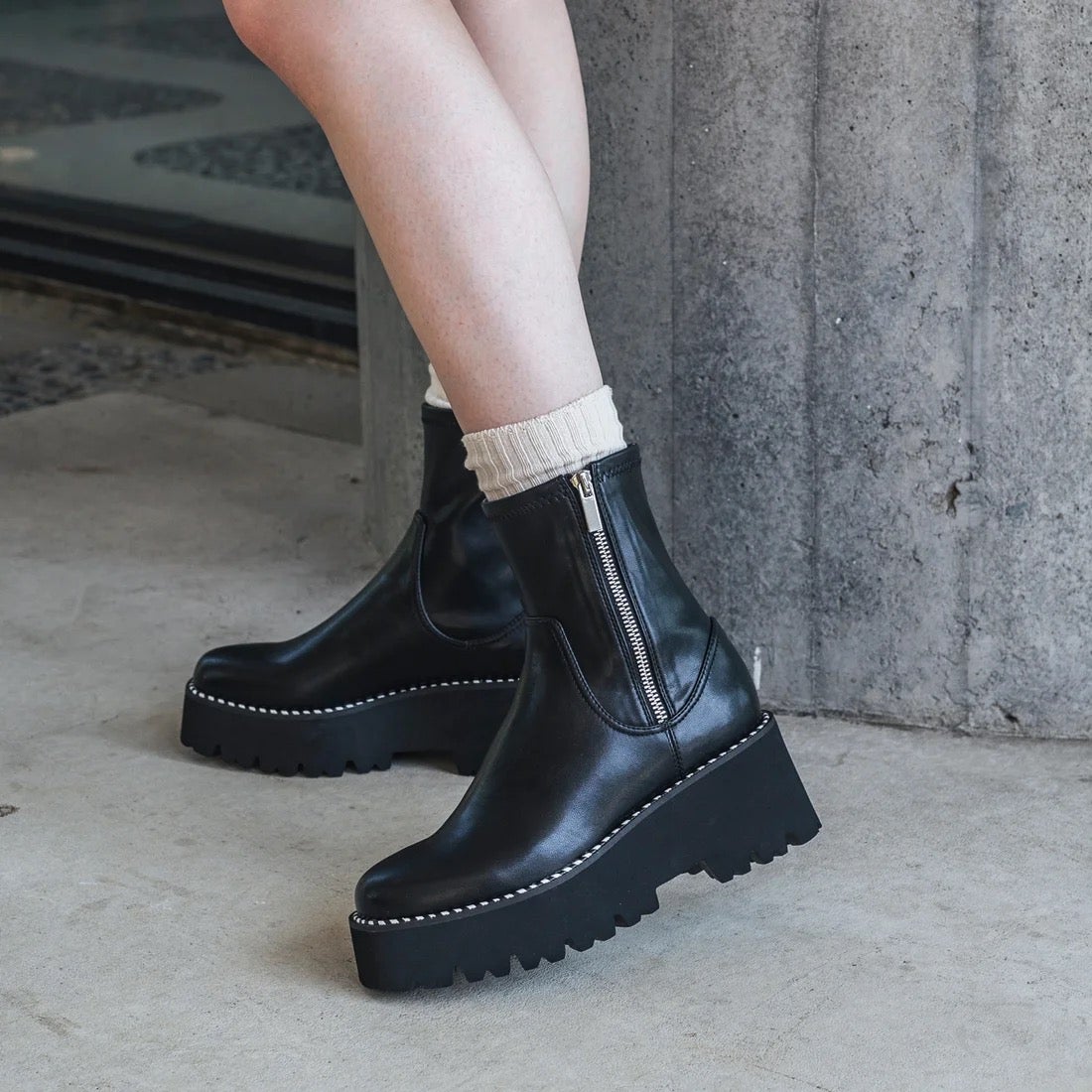 EVOL/イーボル】 厚底サイドジップストレッチブーツ IX5468 （ブラック