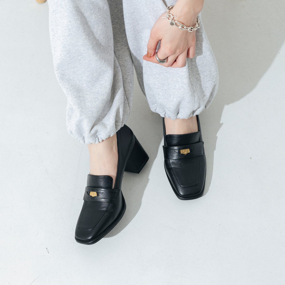 EVOL/イーボル】 コイン6.5cmヒールローファー IX5521 （ブラック