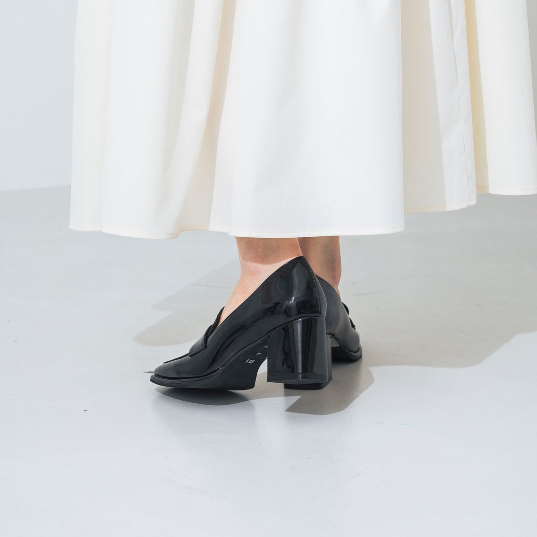 EVOL/イーボル】 コイン6.5cmヒールローファー IX5521 （ブラック