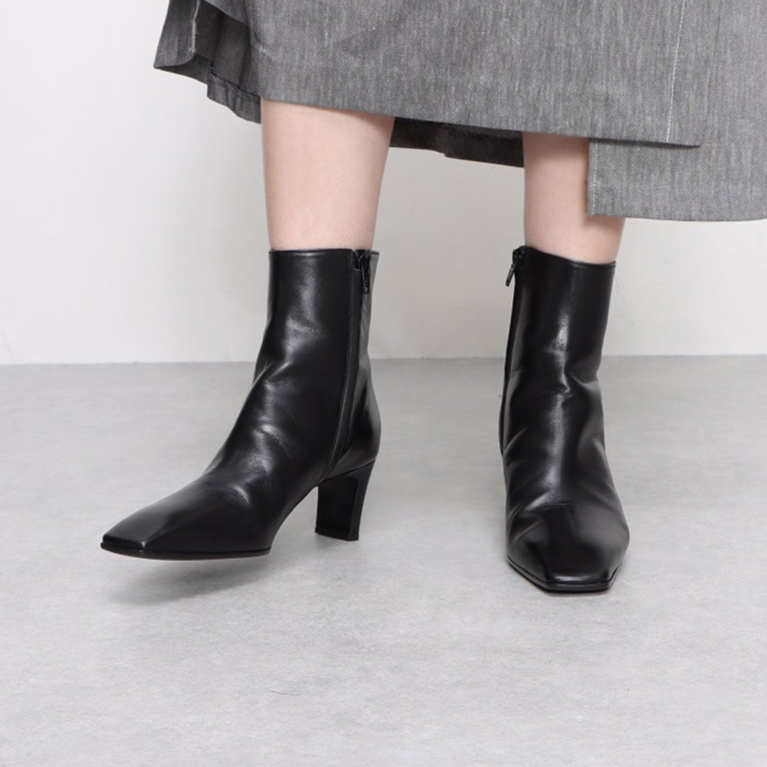 ○ファビオルスコーニ FABIO RUSCONI スクエアトゥショートブーツ