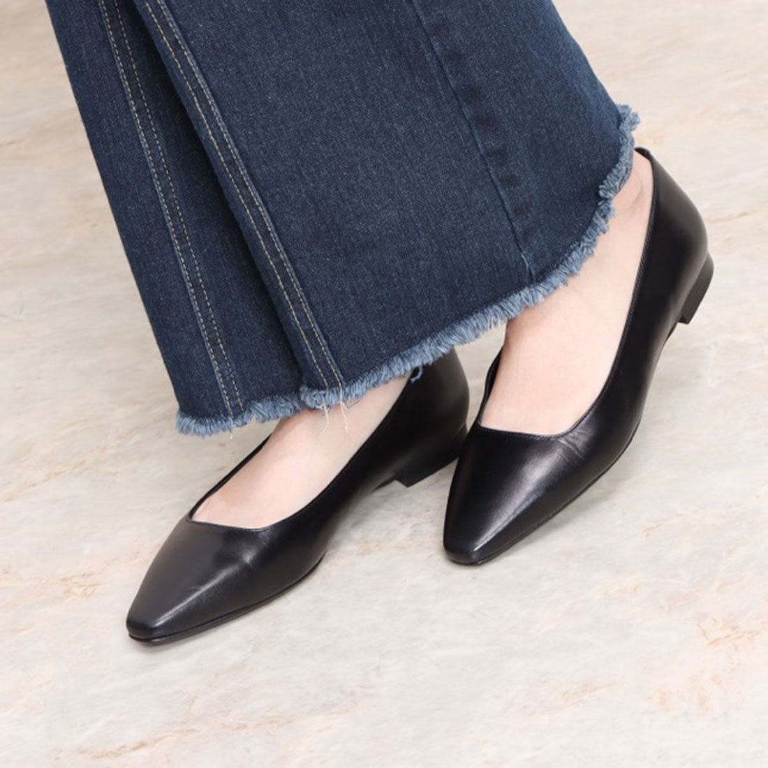 ファビオルスコーニ FABIO RUSCONI ポインテッドトウフラットパンプス