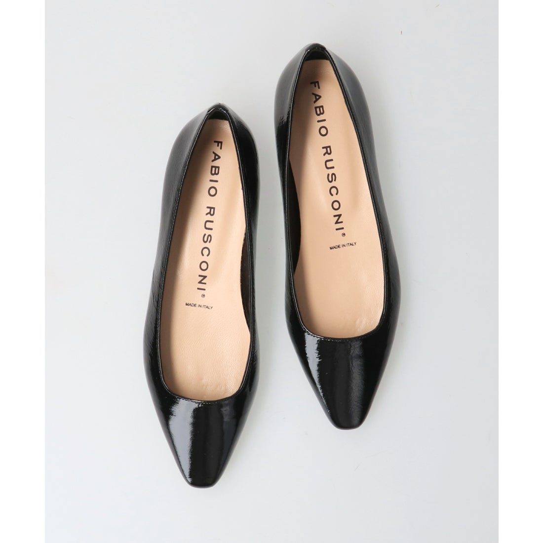 ファビオルスコーニ FABIO RUSCONI ポインテッドトウフラットパンプス