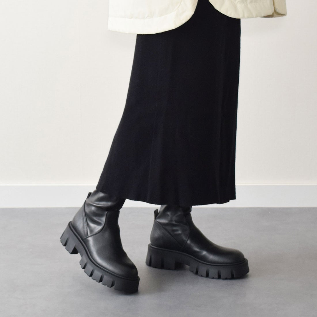 ファビオルスコーニ FABIO RUSCONI トラックソールストレッチショート