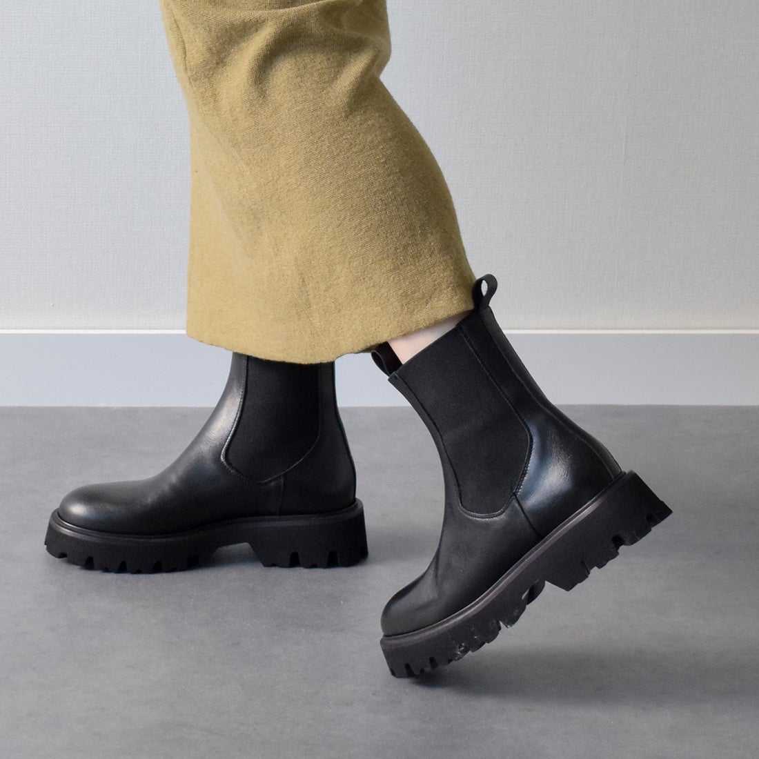 ファビオルスコーニ FABIO RUSCONI タンクソールサイドゴアブーツ